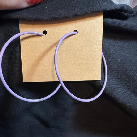 ๐ Lavender Hoop Earrings | Cassandra & Co. Boutique Collection - Picture 4 of 5